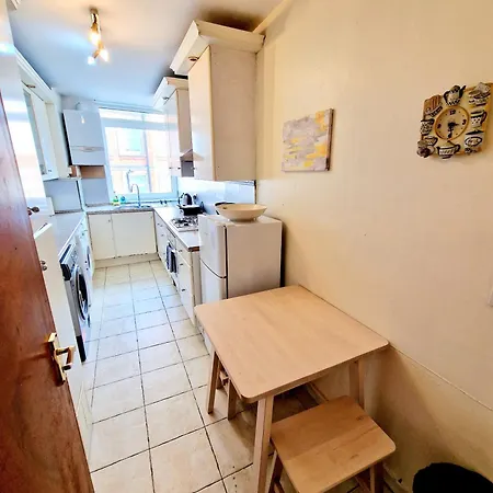 Bright & Spacious Home In Building With Lift, Right Next To Bayswater Station - Walk To Kensington Palace, Hyde Park, Little Venice & Notting Hill London Exterior foto